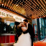 Épica boda en el teatro de Toronto en Eglinton Grand